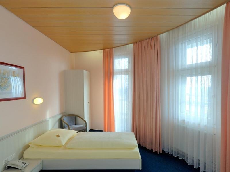 Und Rasthof Avus Motel Berlino