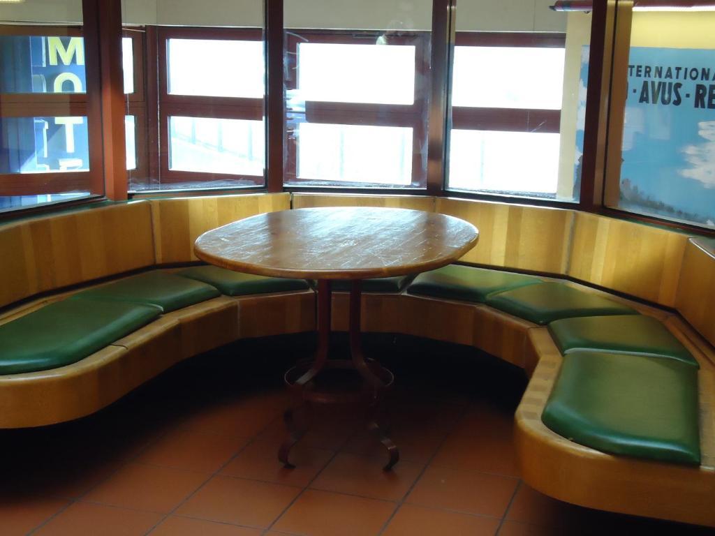 Motel Und Rasthof Avus 2*